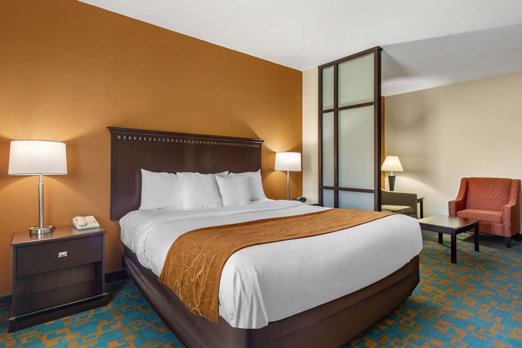 คอมฟอร์ต สวีตส์ น็อกซ์วิลล์ เวสต์ - ฟาร์รากัต Hotel ห้อง รูปภาพ