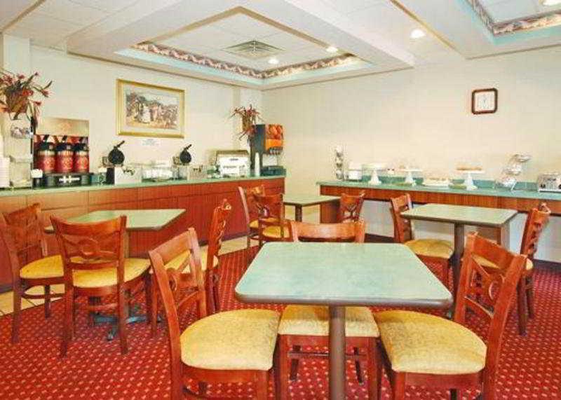 คอมฟอร์ต สวีตส์ น็อกซ์วิลล์ เวสต์ - ฟาร์รากัต Hotel ร้านอาหาร รูปภาพ
